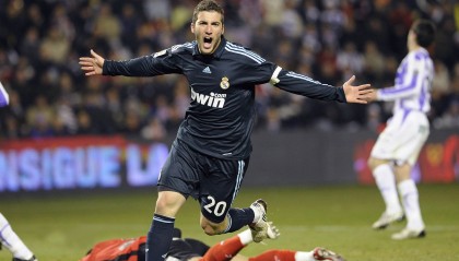 开云体育网址-西甲球队结合情绪监测调整高强度比赛轮换，西甲 球队