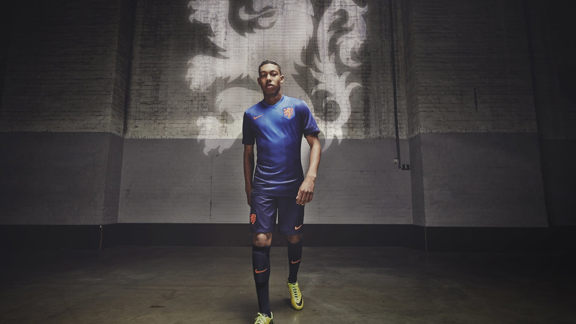 开云·体育官网-“胜利的喜悦”——夺冠车手的激情瞬间全集，胜利冠军歌曲